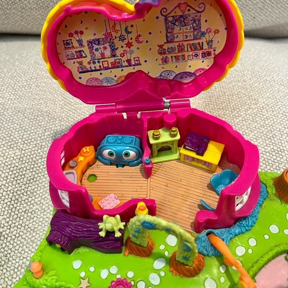 Vintage 1997 Polly Pocket Magical Movin' Fairyland Playset (no figurines) - Picture 4 of 6